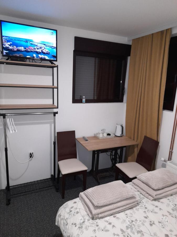 Apartmani Exit 帕莱 外观 照片